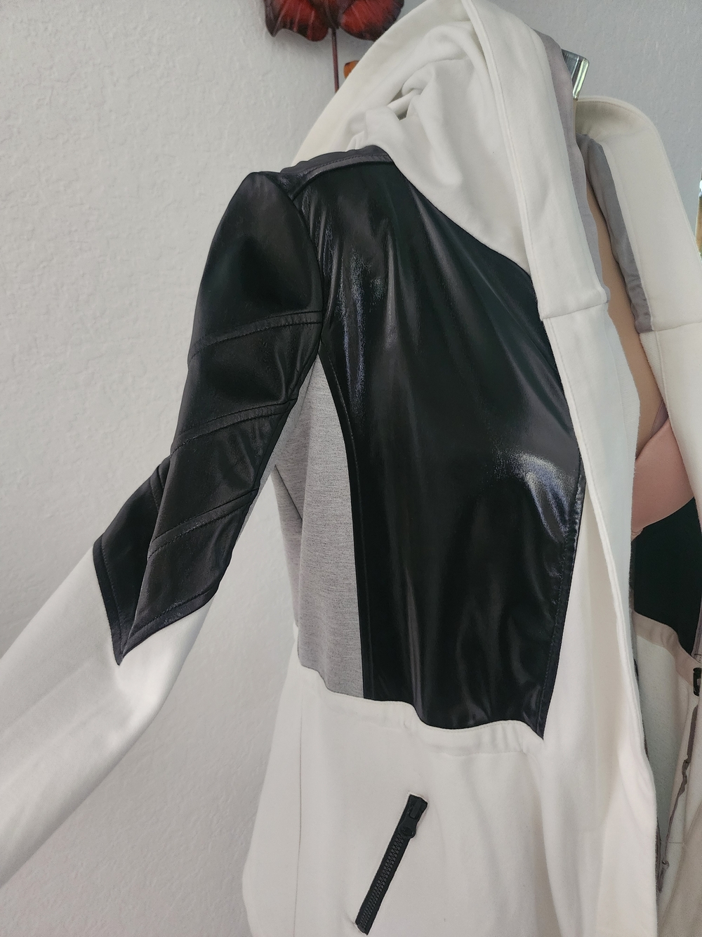BLANC NOIR | Black And White Jacket - Picture 4 of 15